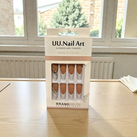 Other - 5️⃣Press On Nails | French Diamond Tip Or 5 For 25